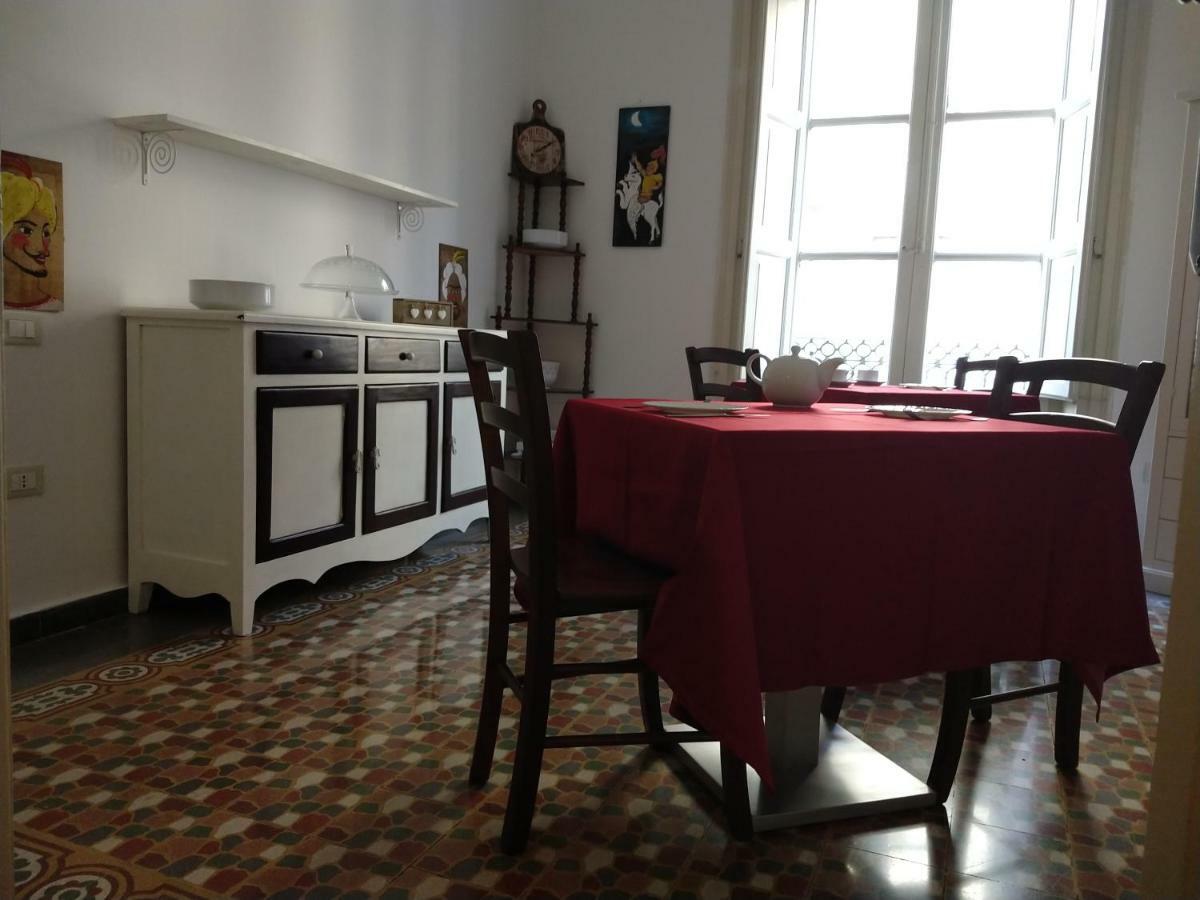 Dimora Principe Scordia Bed and Breakfast Palermo Esterno foto