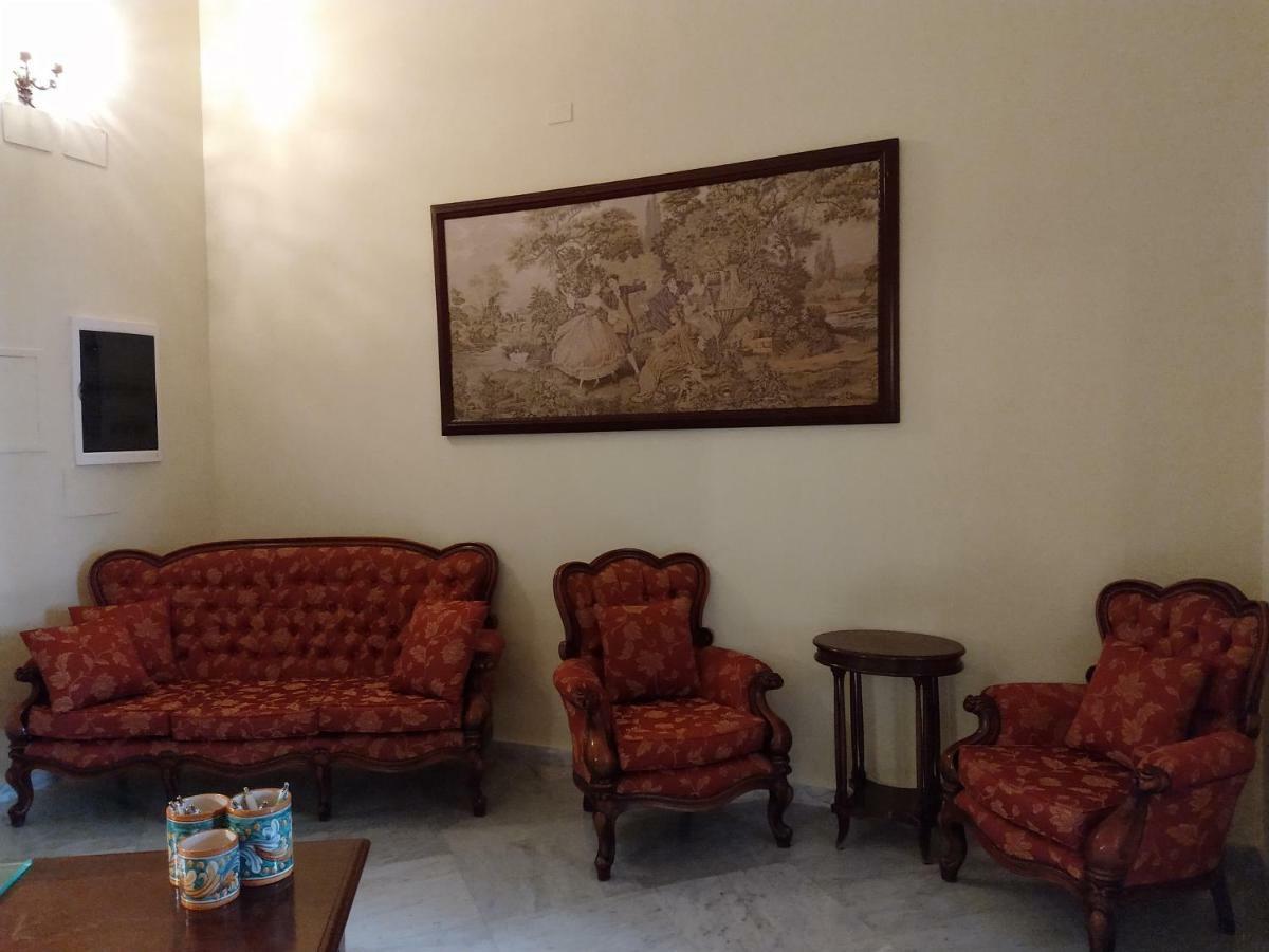 Dimora Principe Scordia Bed and Breakfast Palermo Esterno foto