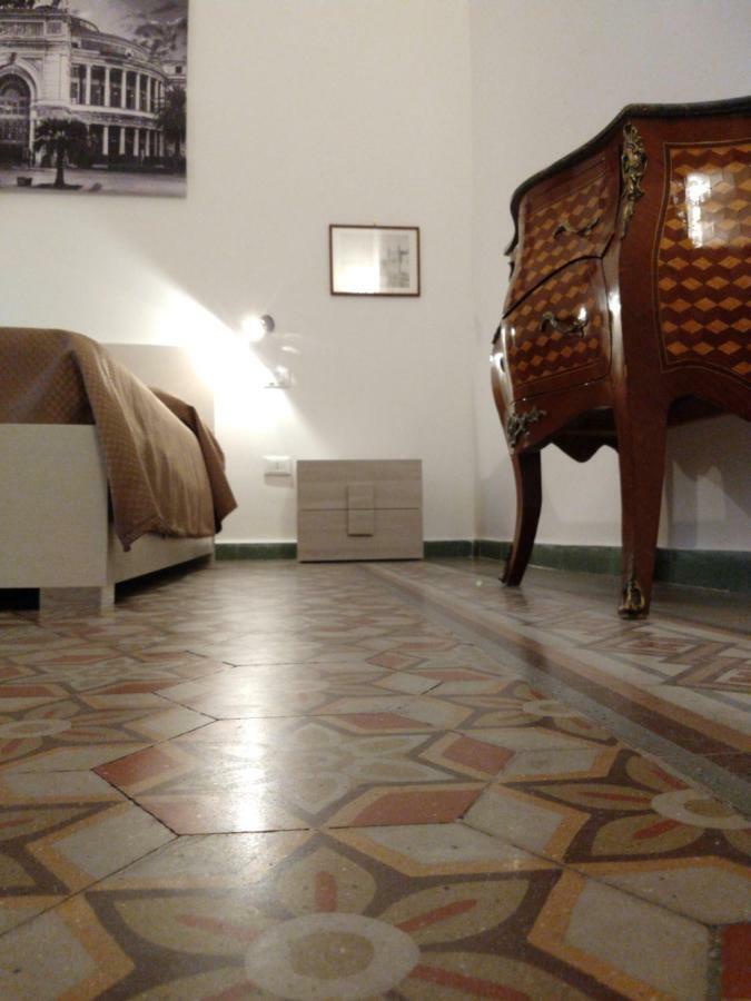 Dimora Principe Scordia Bed and Breakfast Palermo Esterno foto