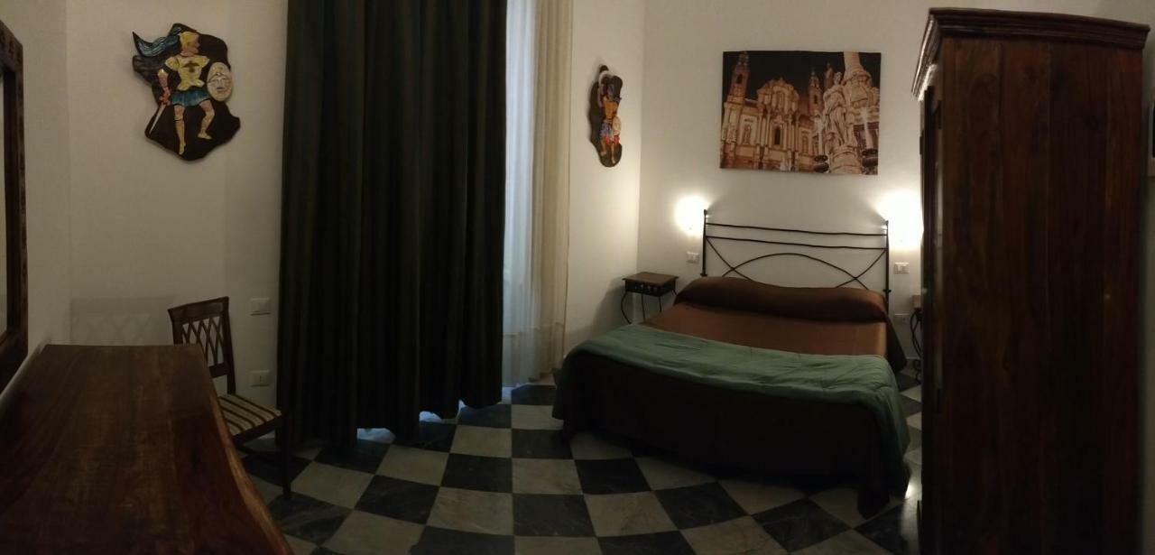 Dimora Principe Scordia Bed and Breakfast Palermo Esterno foto