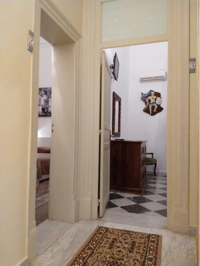 Dimora Principe Scordia Bed and Breakfast Palermo Esterno foto