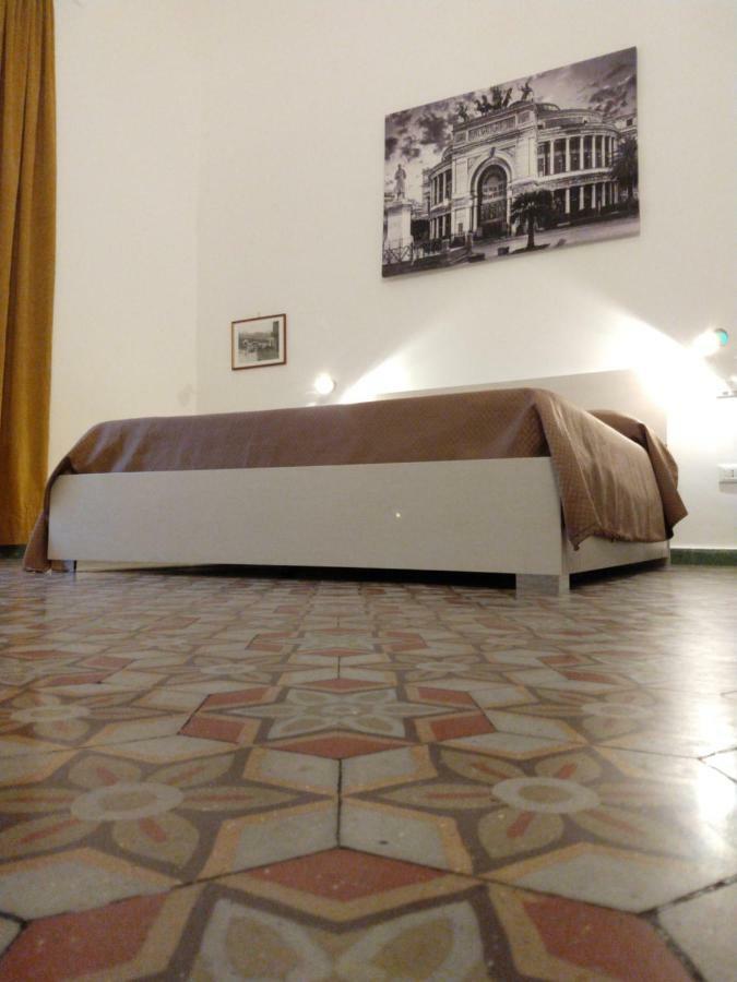 Dimora Principe Scordia Bed and Breakfast Palermo Esterno foto