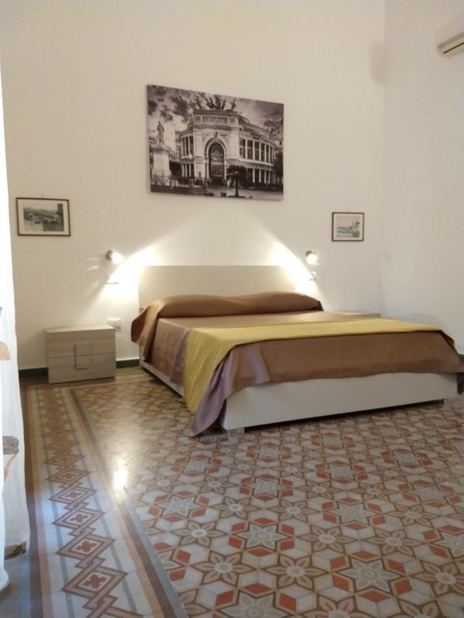 Dimora Principe Scordia Bed and Breakfast Palermo Esterno foto